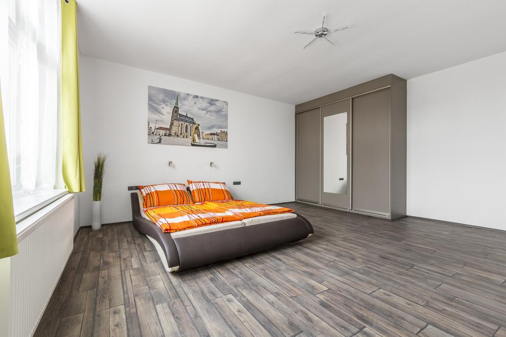 Apartsee Halkova Pilsen Exterior photo