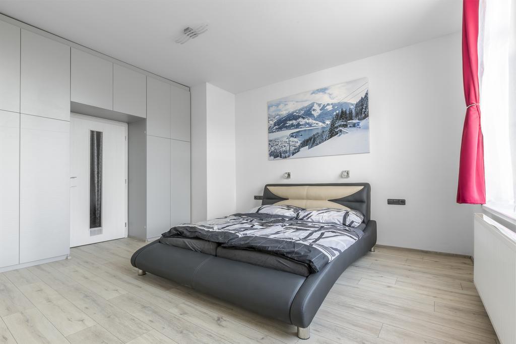 Apartsee Halkova Pilsen Exterior photo